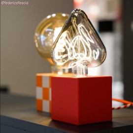 Creative Cables - Επιτραπέζιο Φωτιστικό Posaluce Cubetto Color