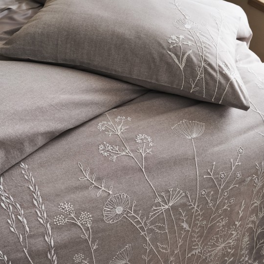 Σετ Παπλωματοθήκη Υπέρδιπλη με Μαξιλαροθήκες 230x245cm GOFIS HOME  Griselda  281