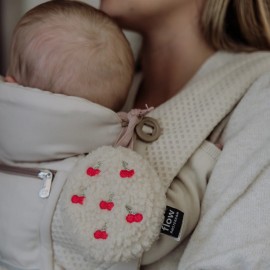 Flow - Υφασμάτινο Παιχνίδι Για Καρότσι Με Λευκούς Ήχους Lucy Cherry