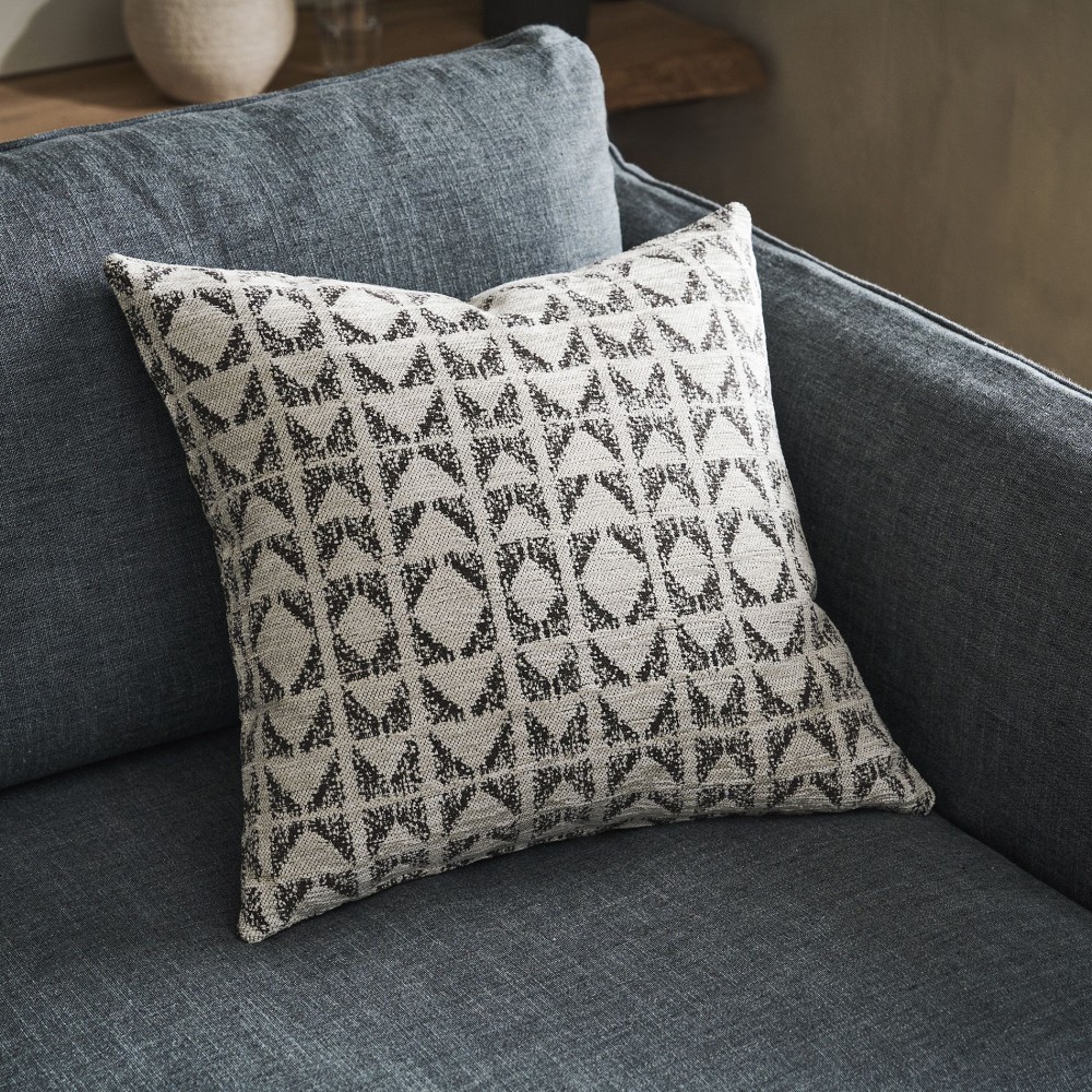 Gofis Home - Μαξιλαροθήκη 50x50cm Indira Ecru/Black 258/05