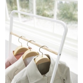 Yamazaki - Σταντ Ρούχων WH